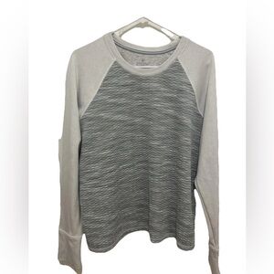 Athleta Snowflake Gray and White Long Sleeve Pullover Sweatshirt XL